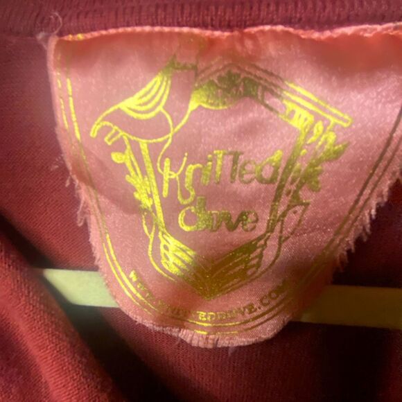 Knitted Dove Anthropologie Long Cardigan Sweater Ruffles Button up Burgundy M - Picture 3 of 8